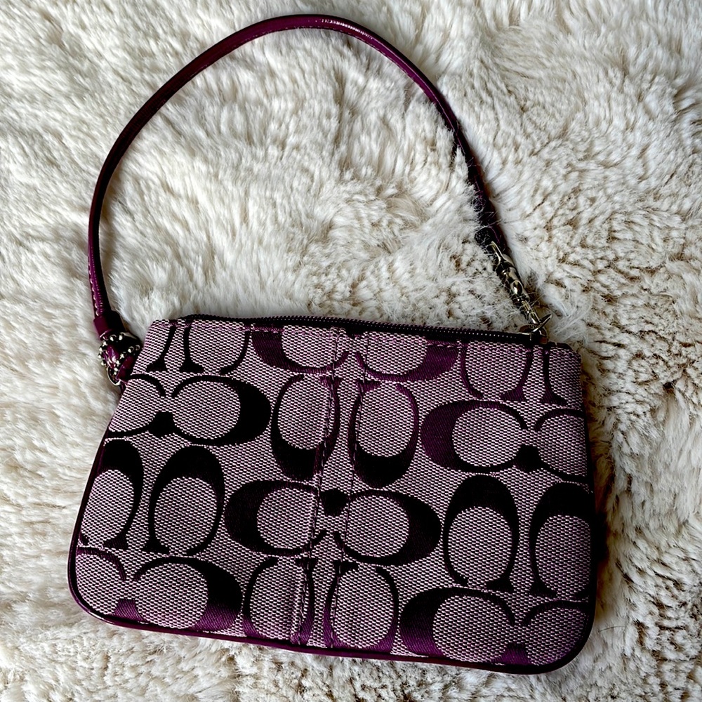Purple Coach Wristlet excellent condition
